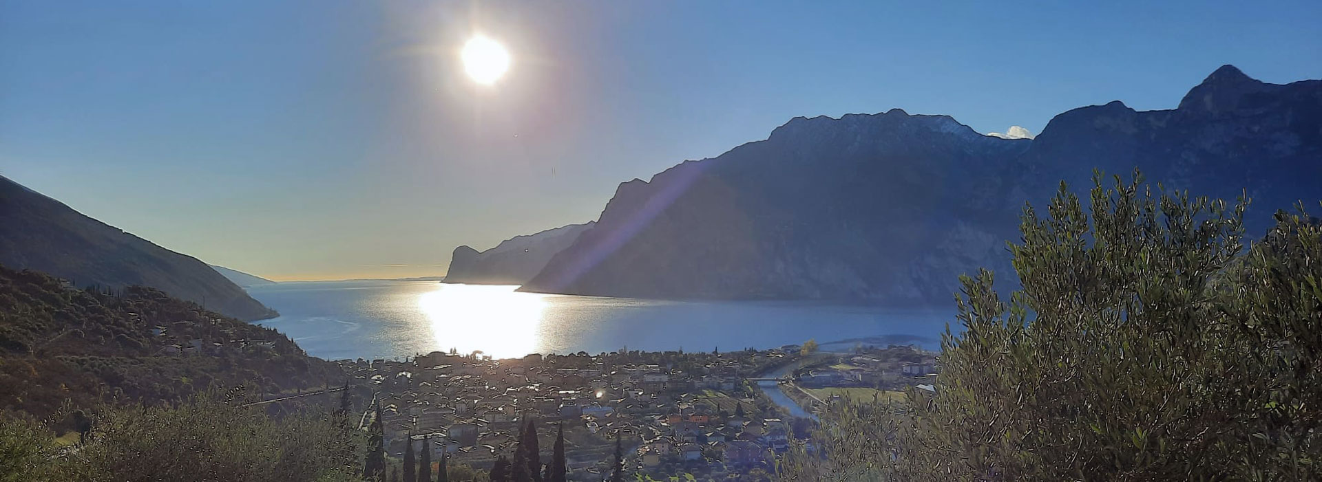 Camper Stop Torbole - Parking area for campers in Torbole, with direct access to the most beautiful beach in Torbole